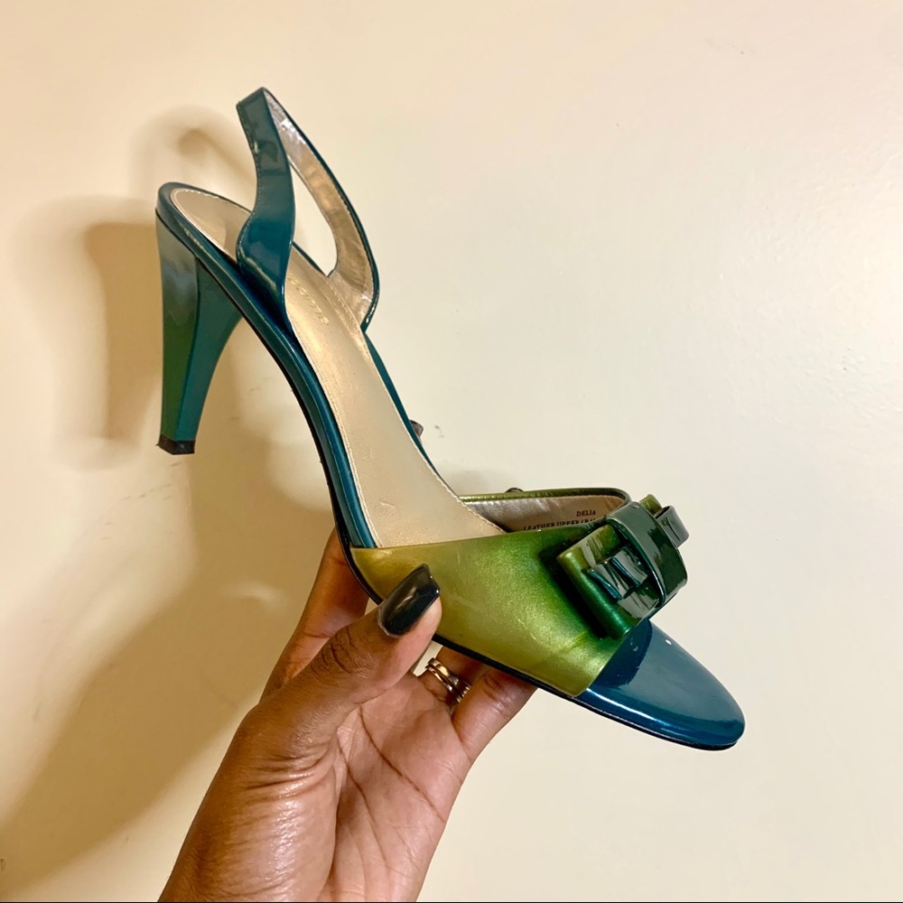Liz Claiborne Teal Patent Leather Heels